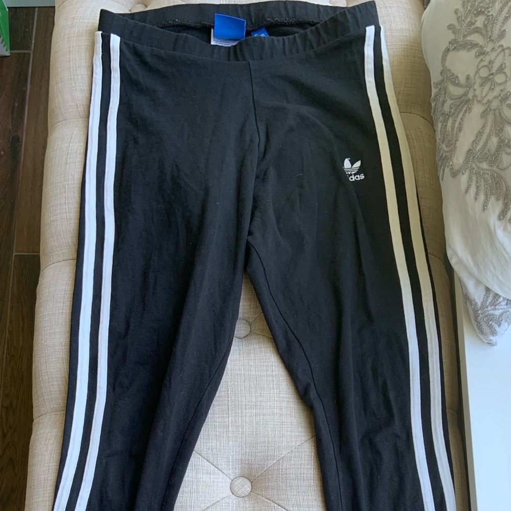 Adidas 3 Striped Leggings🖤🤍
